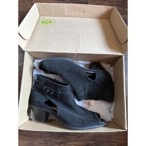 Earth Brands Women’s Booties Intrepid 7.5 Ankle Soft Black Buck Suede Zipper EUC